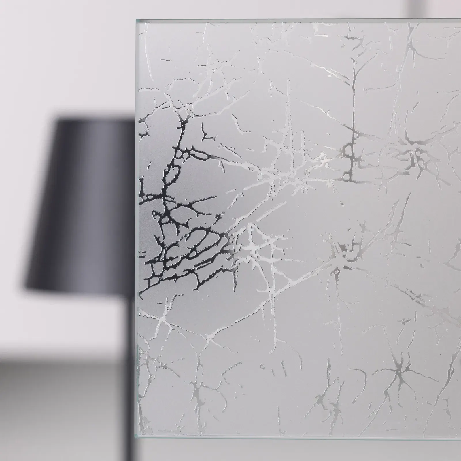 Romberti: Klar, mit feinen, verästelten Linien. (Foto: Frerichs Glas)