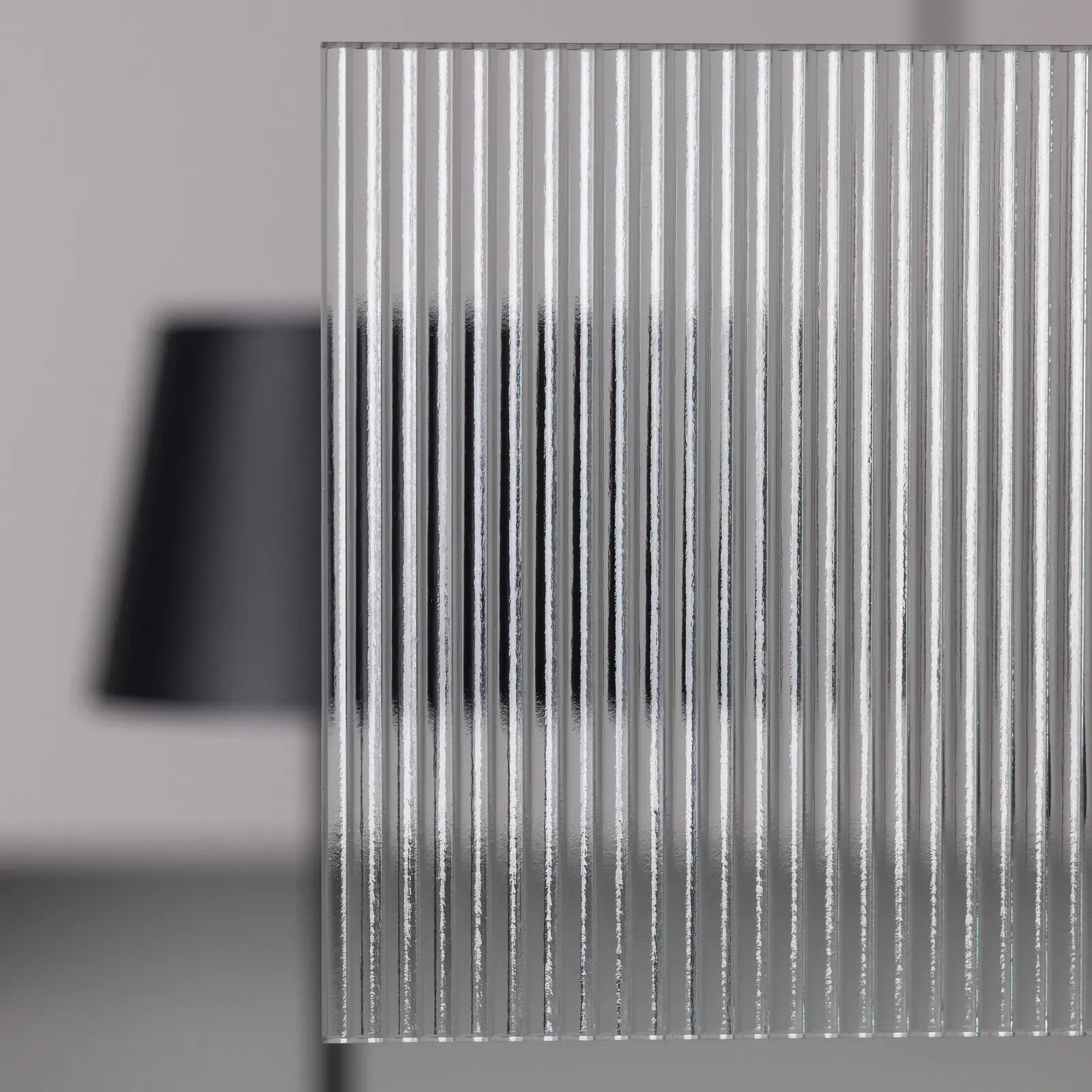 Wave: Feine senkrechte Rillen. (Foto: Frerichs Glas)